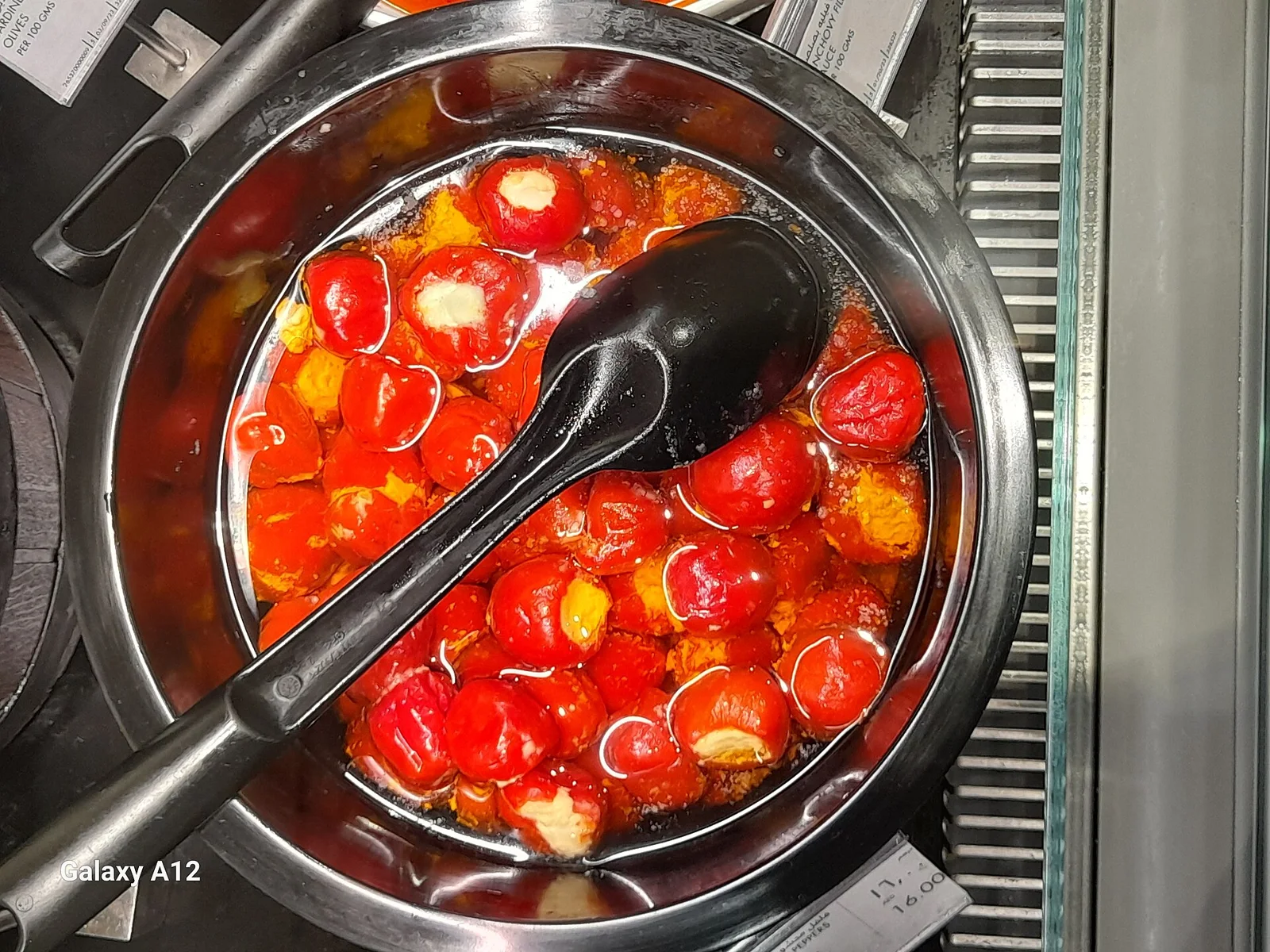 Dehydrated Crimson Tomato Flakes (Tamatar)
